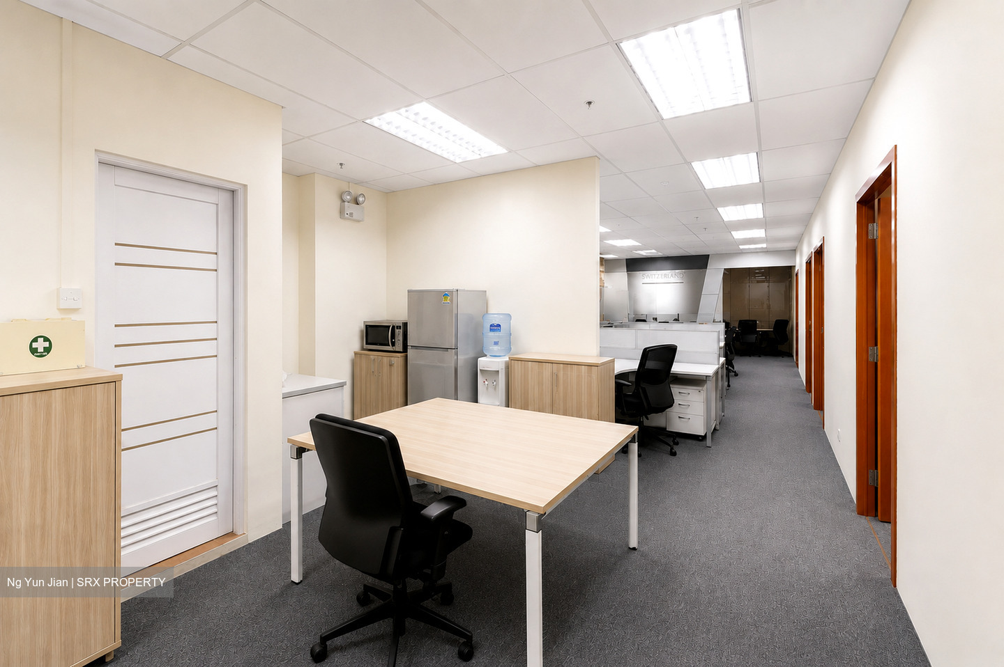 Tradehub 21 (D22), Office #612482631